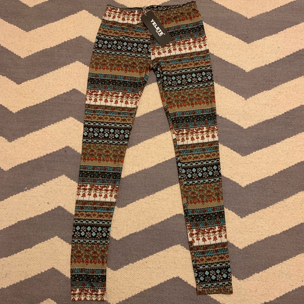 Patterned leggings